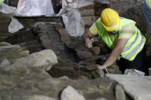 arxaia metro thessalonikis