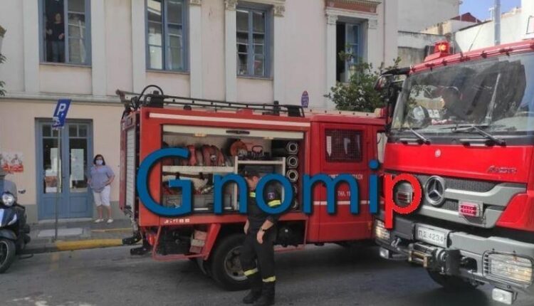 Πυρκαγιά στο Δημαρχείο Πάτρας