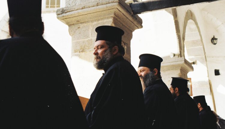 Ιερείς