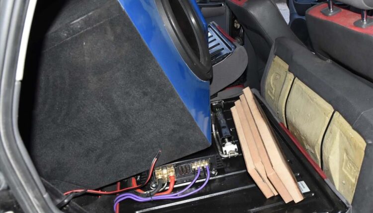 Συλλήψεις κορωνοπάρτι