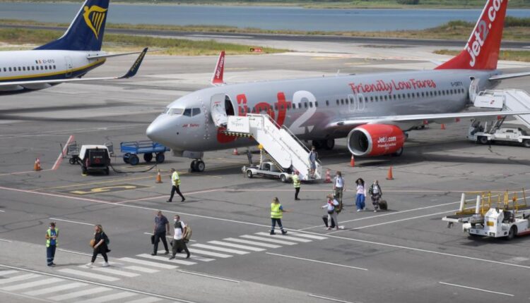 Βρετανοί τουρίστες στην Κέρκυρα