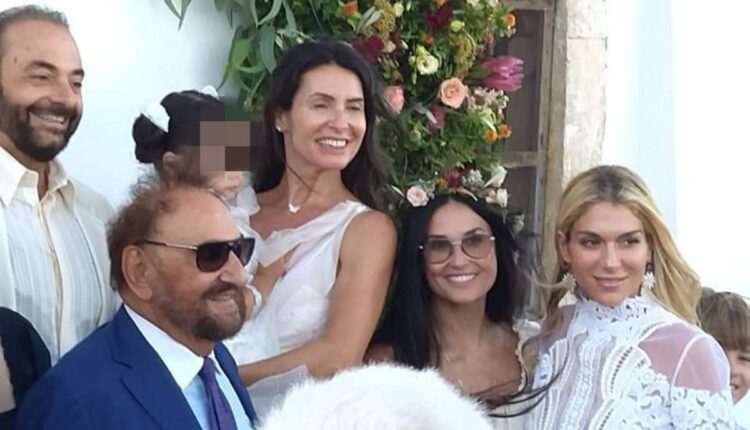 Ντέμι Μουρ Κρήτη