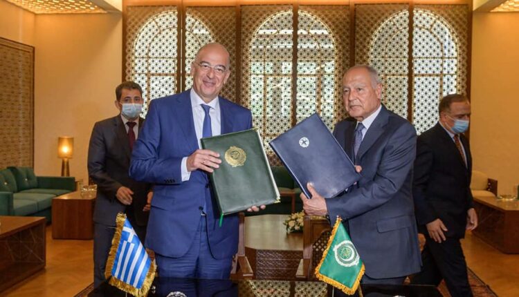 Δένδιας υπογραφή μνημονίου συνεργασίας με Αραβικό Σύνδεσμο