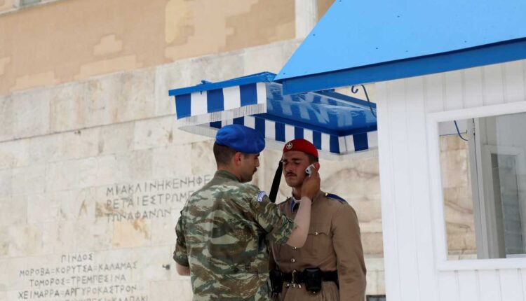 Εύζωνας στον καύσωνα