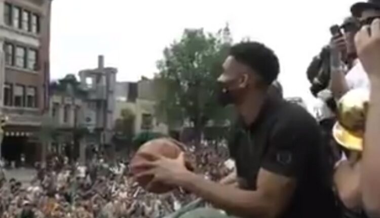 Γιάννης Αντετοκούνμπο