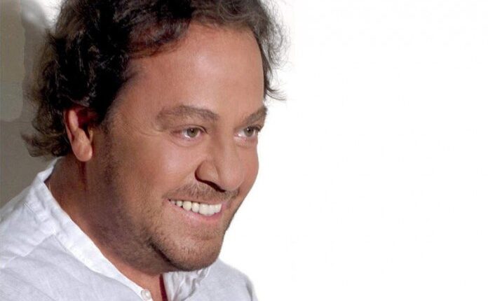 Γιάννης Πάριος