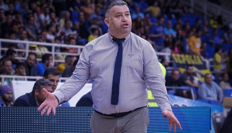 Μάκης Γιατράς