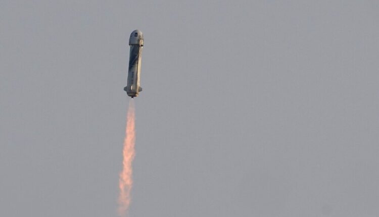 Ο Τζεφ Μπέζος στο διάστημα