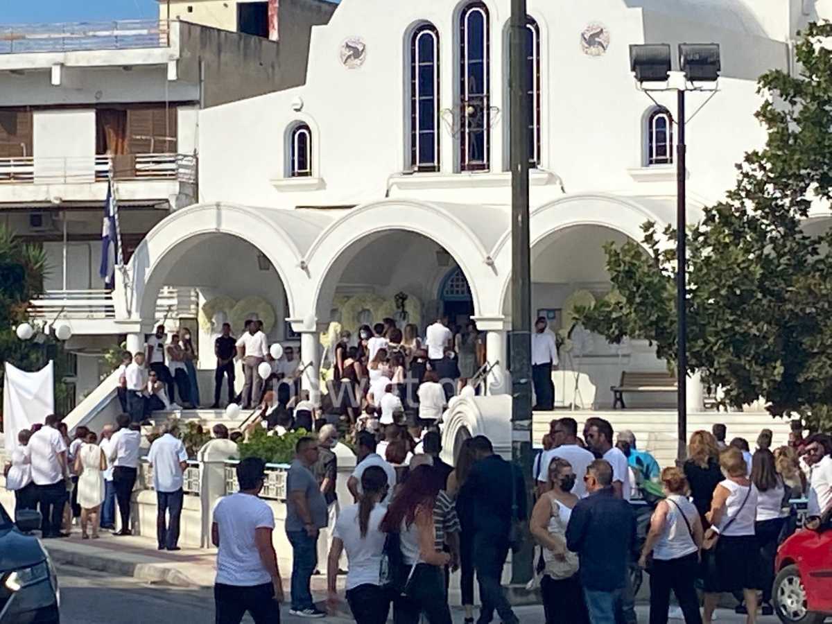 Κηδεία Γαρυφαλλιάς