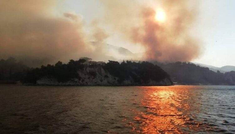 Σάμος Φωτιά