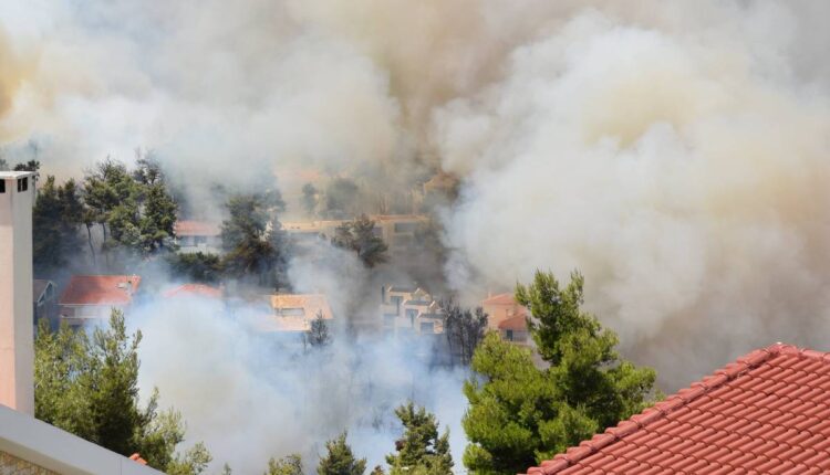 Φωτιά στην Σταμάτα