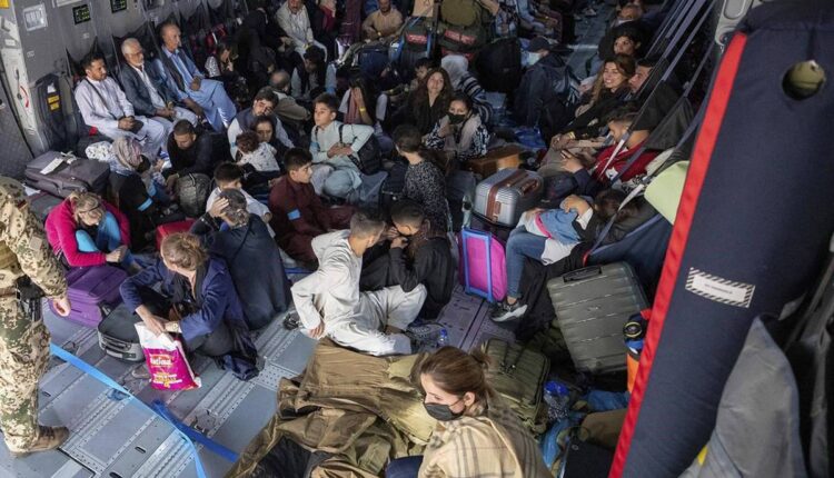 Μεταφορά Αφγανών