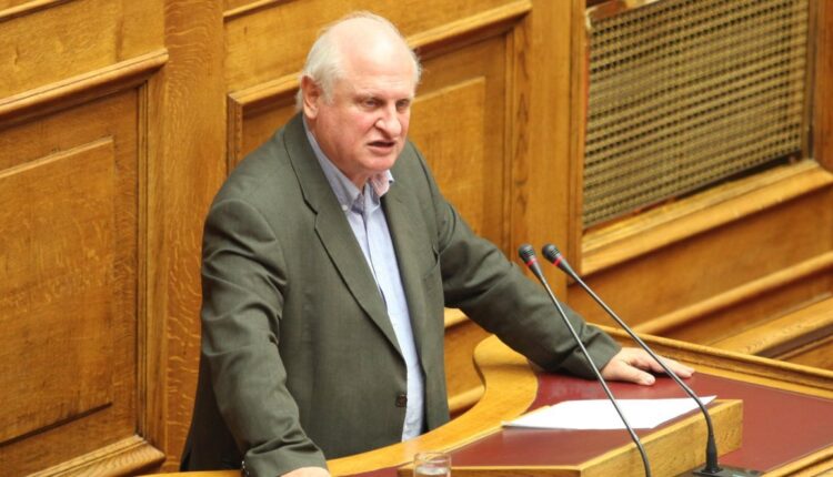Αντώνης Σκυλάκος
