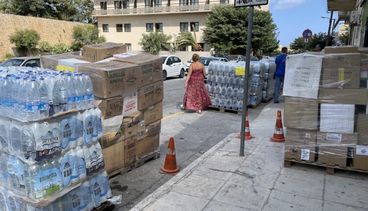 Είδη πρώτης ανάγκης που συγκέντρωσε ο Δήμος Χανίων στους πυρόπληκτους