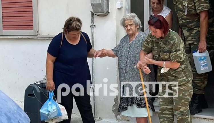 Ηλεία φωτιά Ένοπλες Δυνάμεις