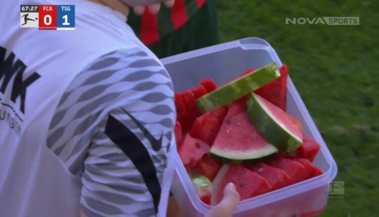 Καρπούζι σε ματς της Bundesliga