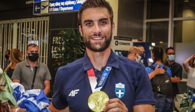 Στέφανος Ντούσκος