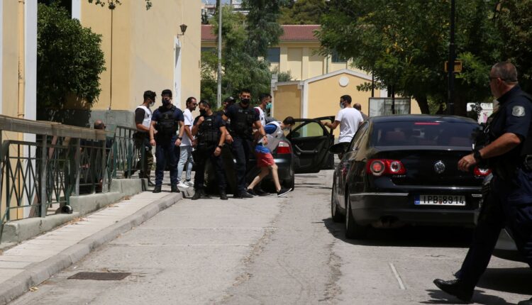 Συζυγοκτόνος Δάφνη