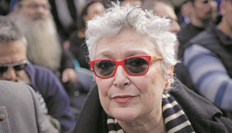 Αφροδίτη Μάνου
