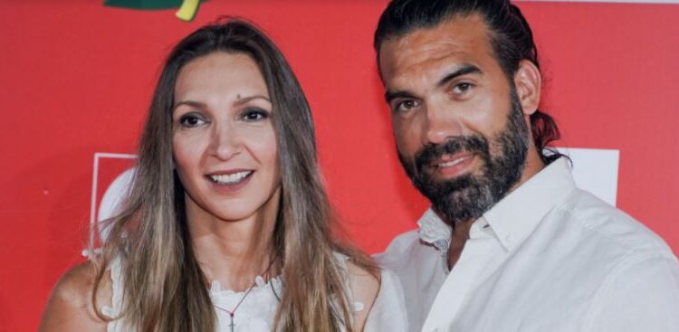 Φανή χαλκια και σύζυγος