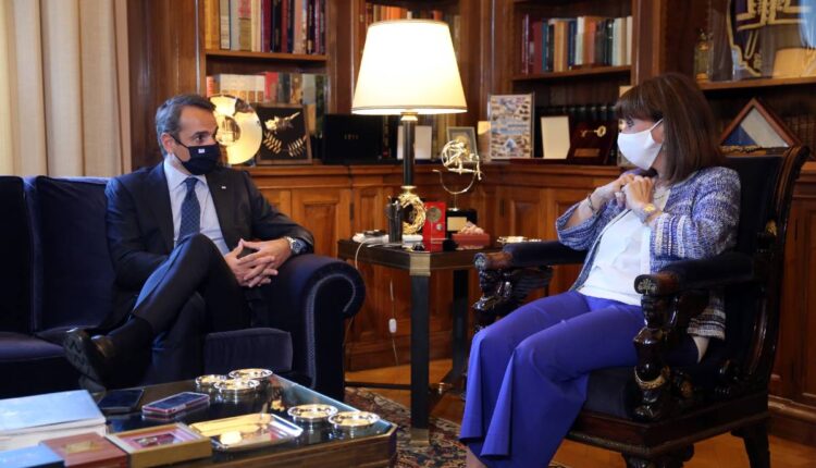 Μητσοτάκης Σακελλαροπούλου