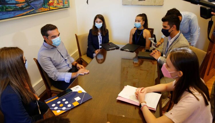 Τσίπρας Βουλή Εφήβων