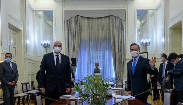 Δένδιας Wang Yi