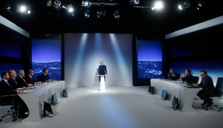 ντιμπέιτ-κιναλ