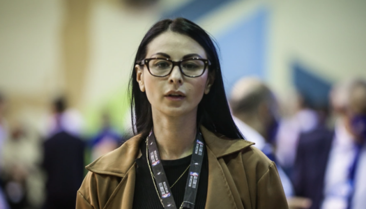 Χριστίνα Σκέντζιου