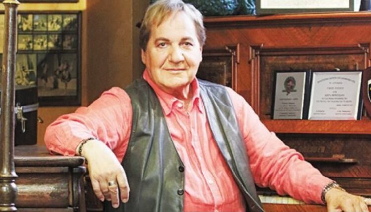 κώστας-βενετσάνος