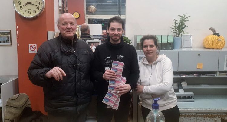 Νικητές λαχείου στη Λάρισα