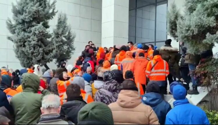 Εργαζόμενοι στα Πετρέλαια Καβάλας