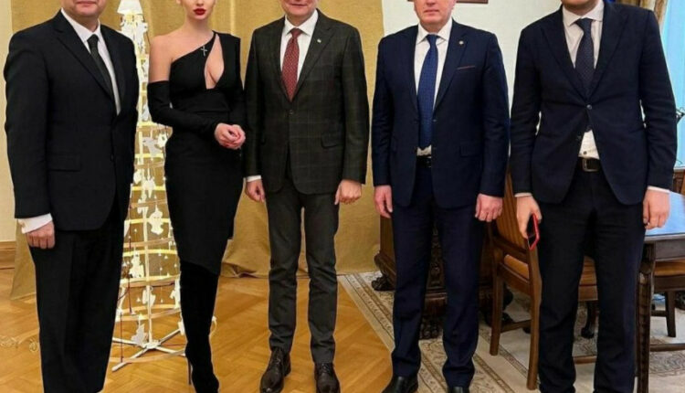 υπουργός