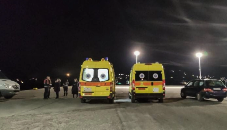 Ασθενοφόρο στην Τήνο