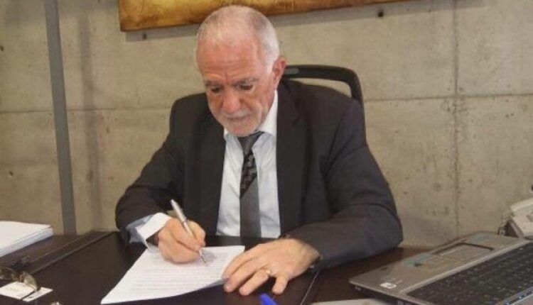 Δήμαρχος Αθηένου