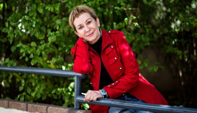 Λένα Διβάνη