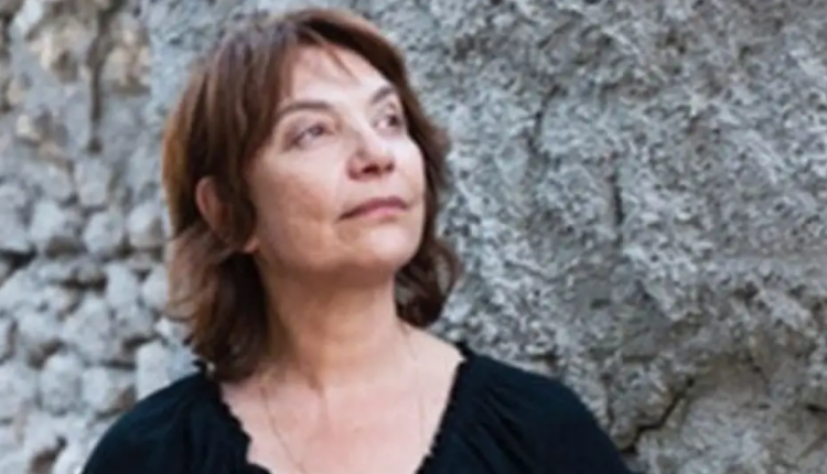 Όλια Λαζαρίδου