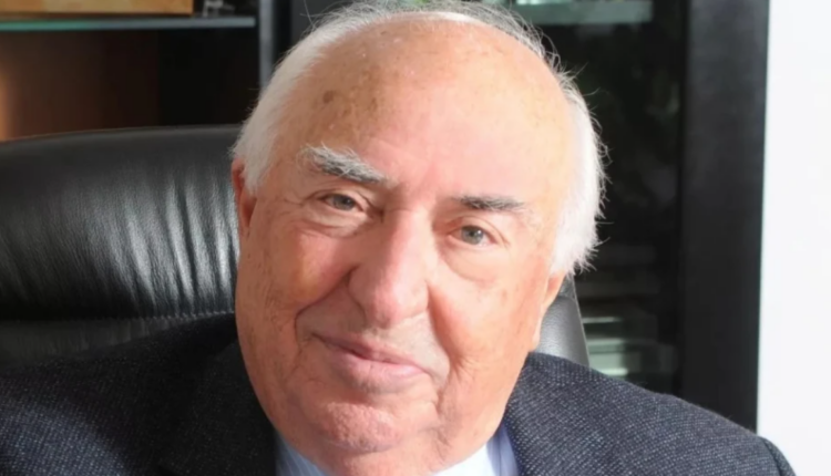 Παντελής Παντελιάδης