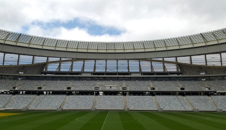 Άδειο γήπεδο