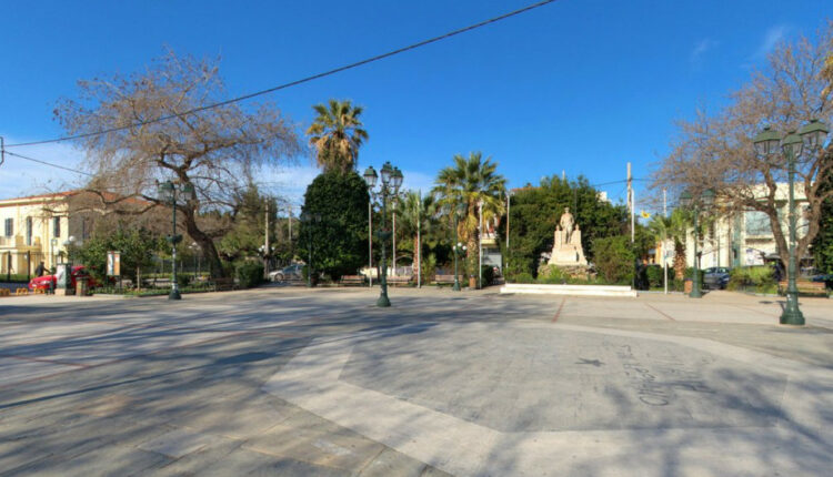 Πλατεία Ηρώων στην Ελευσίνα