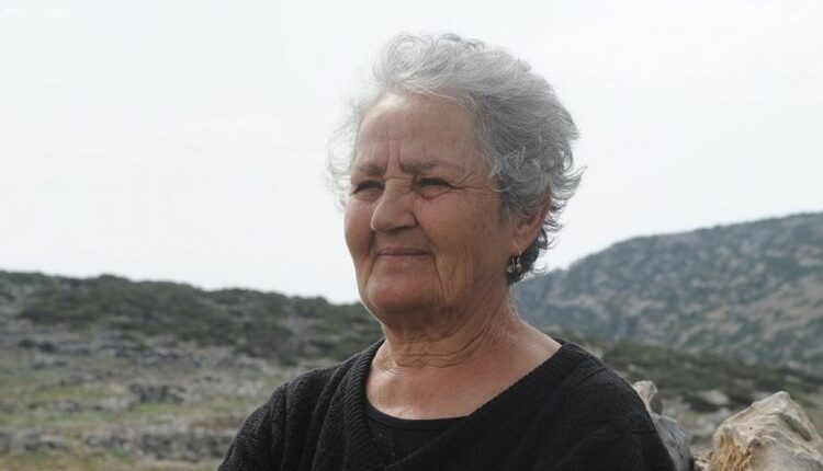 Η κυρά Ρηνιώ από την Κίναρο