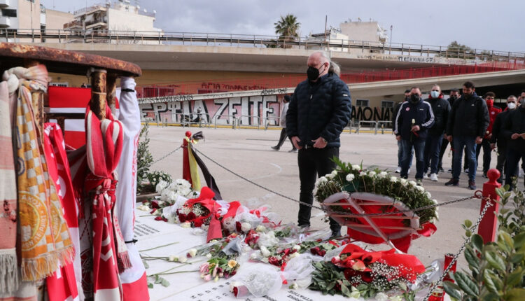 Μιχάλης Κουντουρης