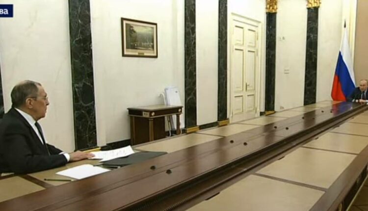 λαβροφ πουτιν