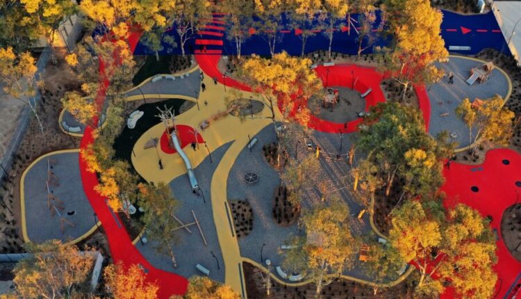 Παιδική χαρά στο Ελληνικό