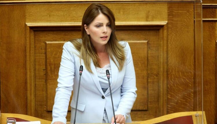 Παπακώστα