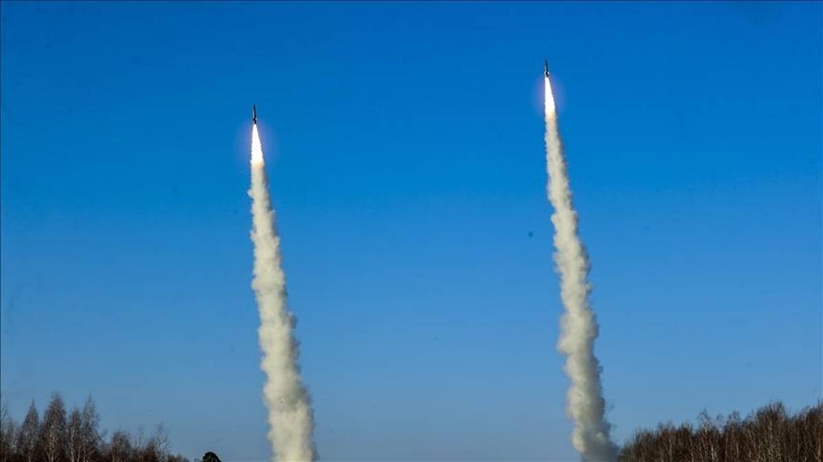 Εισβολή στην Ουκρανία: Η Δανία στέλνει αντιπλοικούς πυραύλους – Πότε θα παραδοθούν τα γερμανικά όπλα