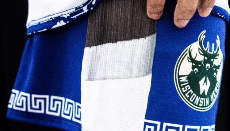 Θυγατρική Μπακς