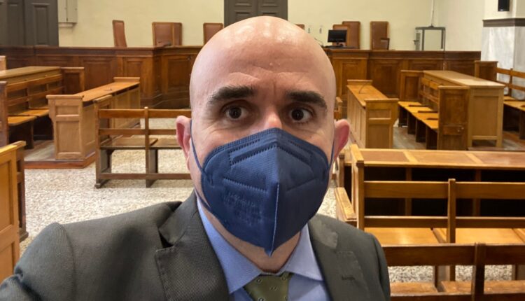 Γρηγόρης Λέων