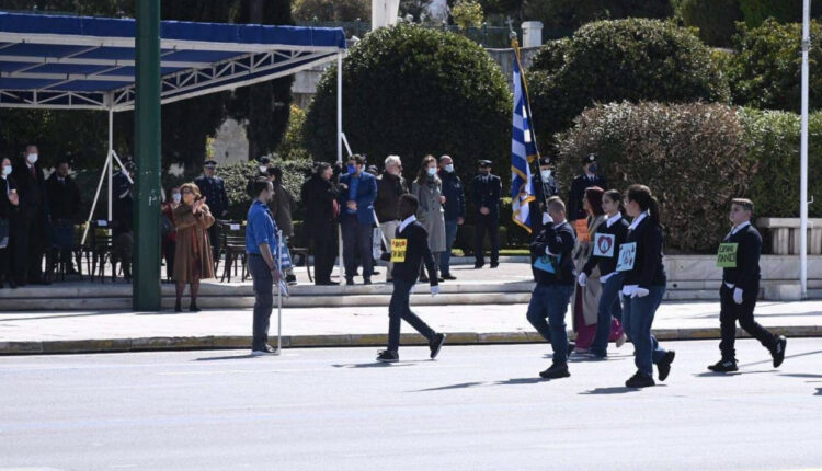 Μαθητική παρέλαση 25ης Μαρτίου