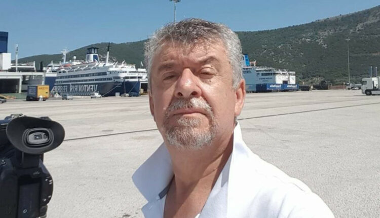 Βασίλης Λώλος